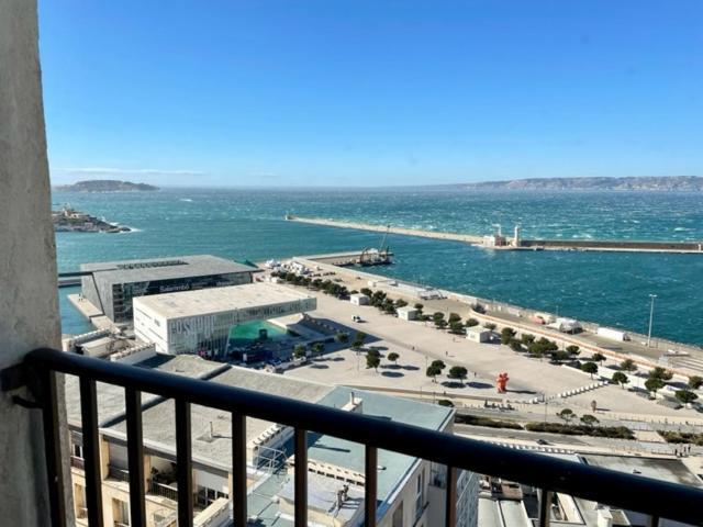 Vue Mer Le Panoramique Vieux-Port De Μασσαλία Εξωτερικό φωτογραφία