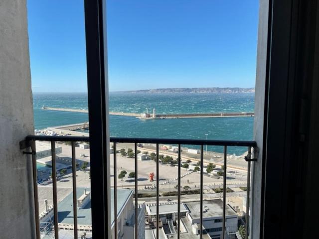 Vue Mer Le Panoramique Vieux-Port De Μασσαλία Εξωτερικό φωτογραφία